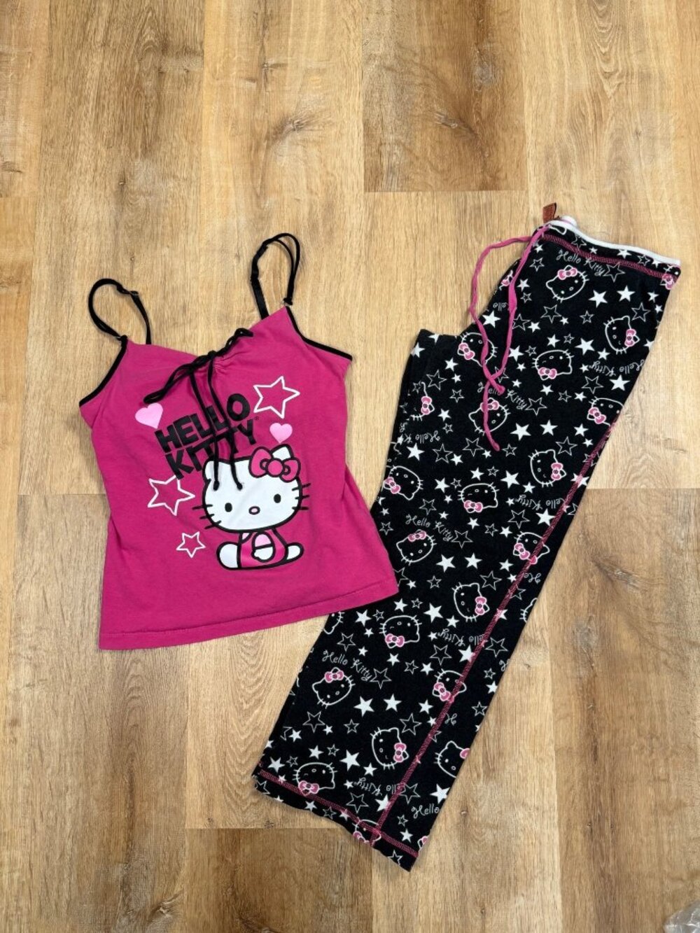Y2K Hello Kitty Pink & Black Pajama Set Sleepwear Large Cotton Stars Bow